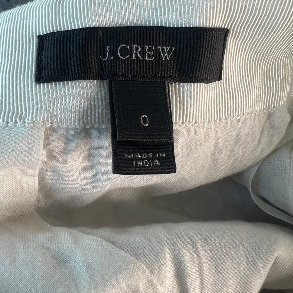 J.Crew White Black Floral Embroidered Mini Skirt Size 0 Cotton Back Zip - Picture 10 of 10